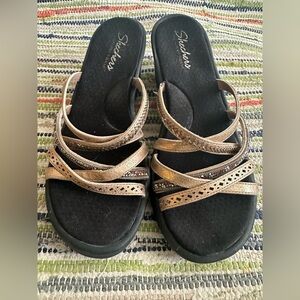 Skechers Rumbler Wave Lassie Sandal, multi-strap wedge open toe gold women’s 10